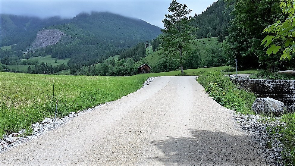 bergweg.jpg